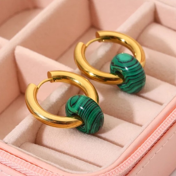 Jewelry - Gold plated malachite huggie earrings